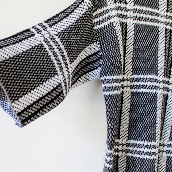 BELLDINI black and white mock neck sweater - Picture 3 of 5